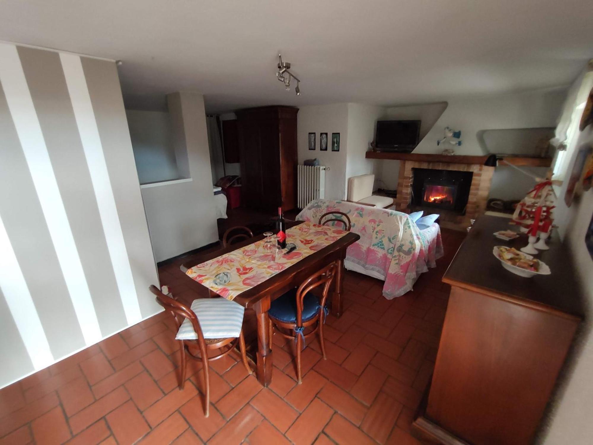 Independent Apartment With A Fabulous Patio - Casa Penny Cisano sul Neva Dış mekan fotoğraf